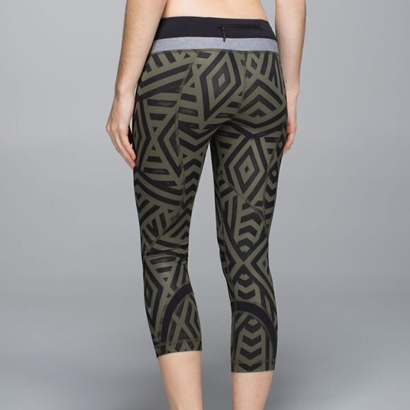 Lululemon Run: Inspire Crop II *All Full-On Luxtreme Legging Pants - Picture 9 of 10